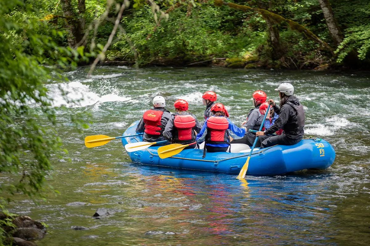 Group on the McKenzie Magic rafting tour.