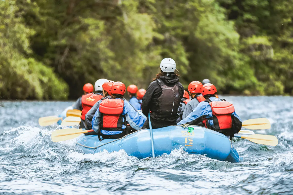 Group on the McKenzie Magic rafting tour.