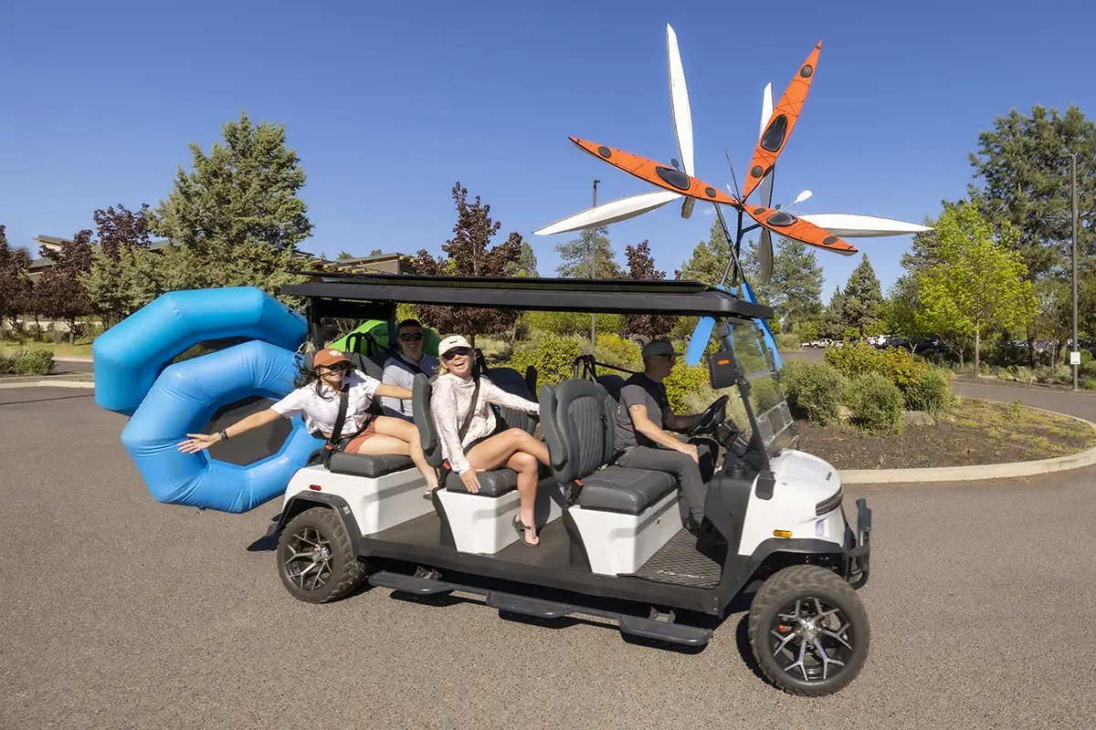 Bend's easiest and most convenient shuttle service to the Deschutes River included with your tube rental with Sun Country Tours